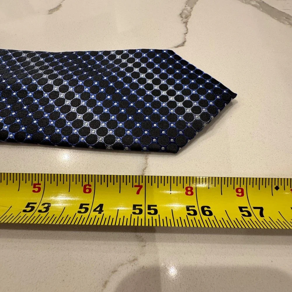 Geoffrey Beene Mens Silk Necktie Black Blue Geometric Circles Handmade Tie